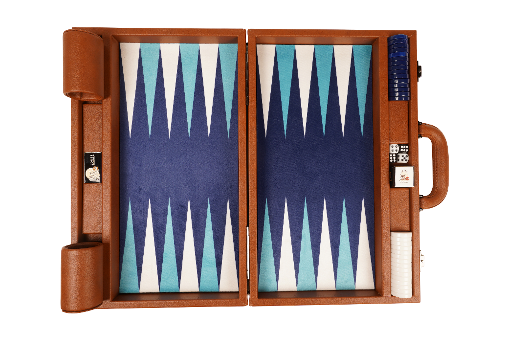 Sea Foam Surface 23"